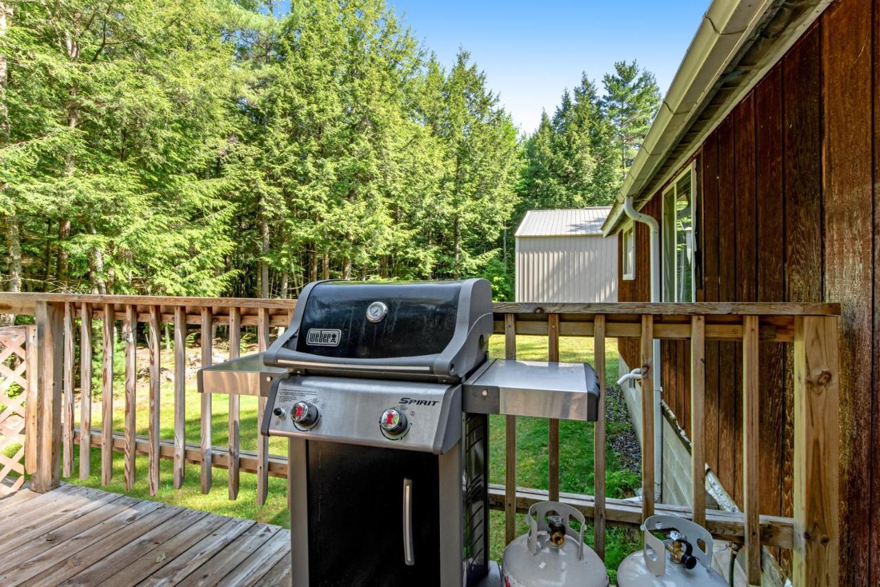 Quaint Lake Escape Eagle River Exterior photo