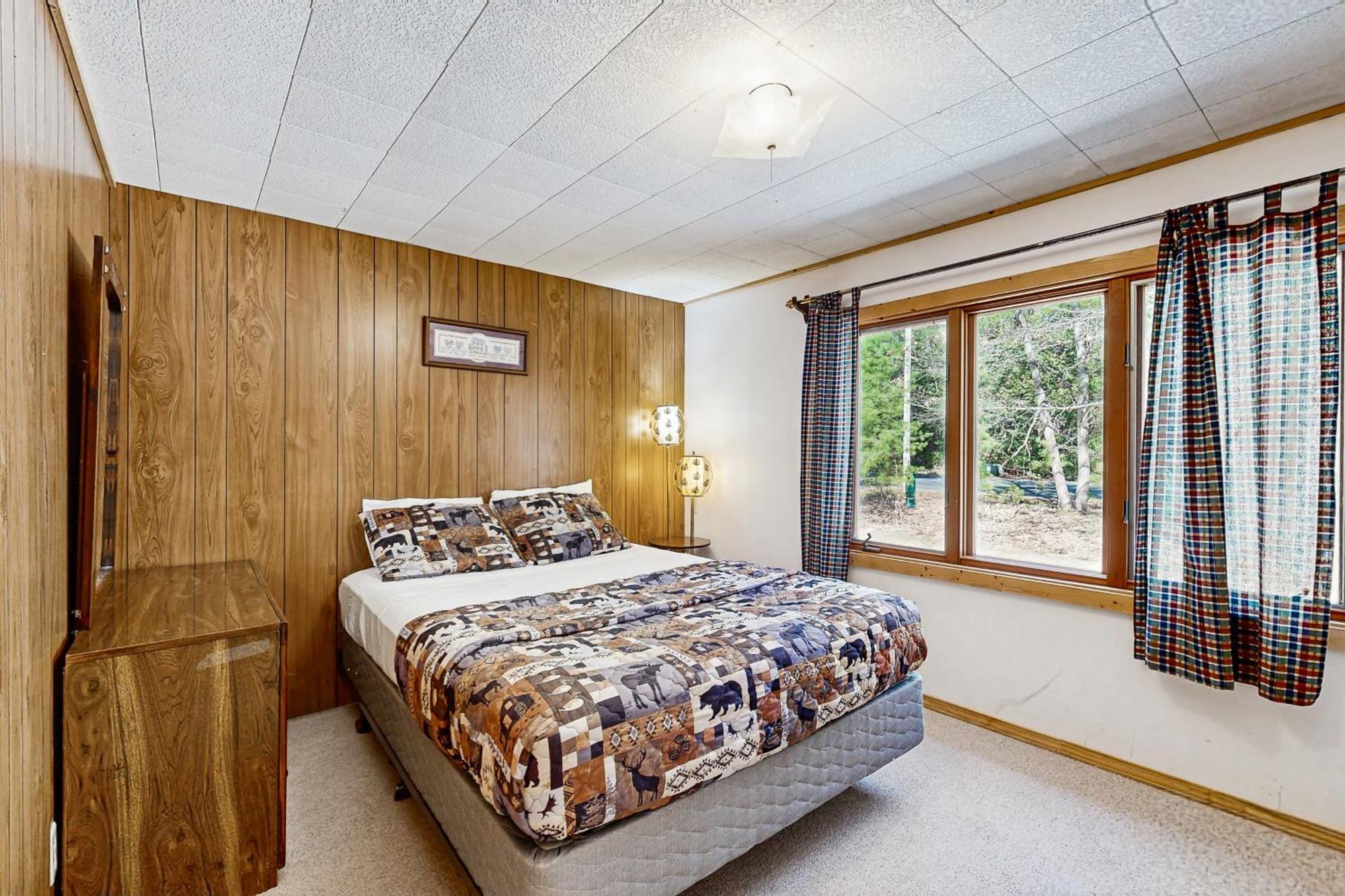 Quaint Lake Escape Eagle River Exterior photo