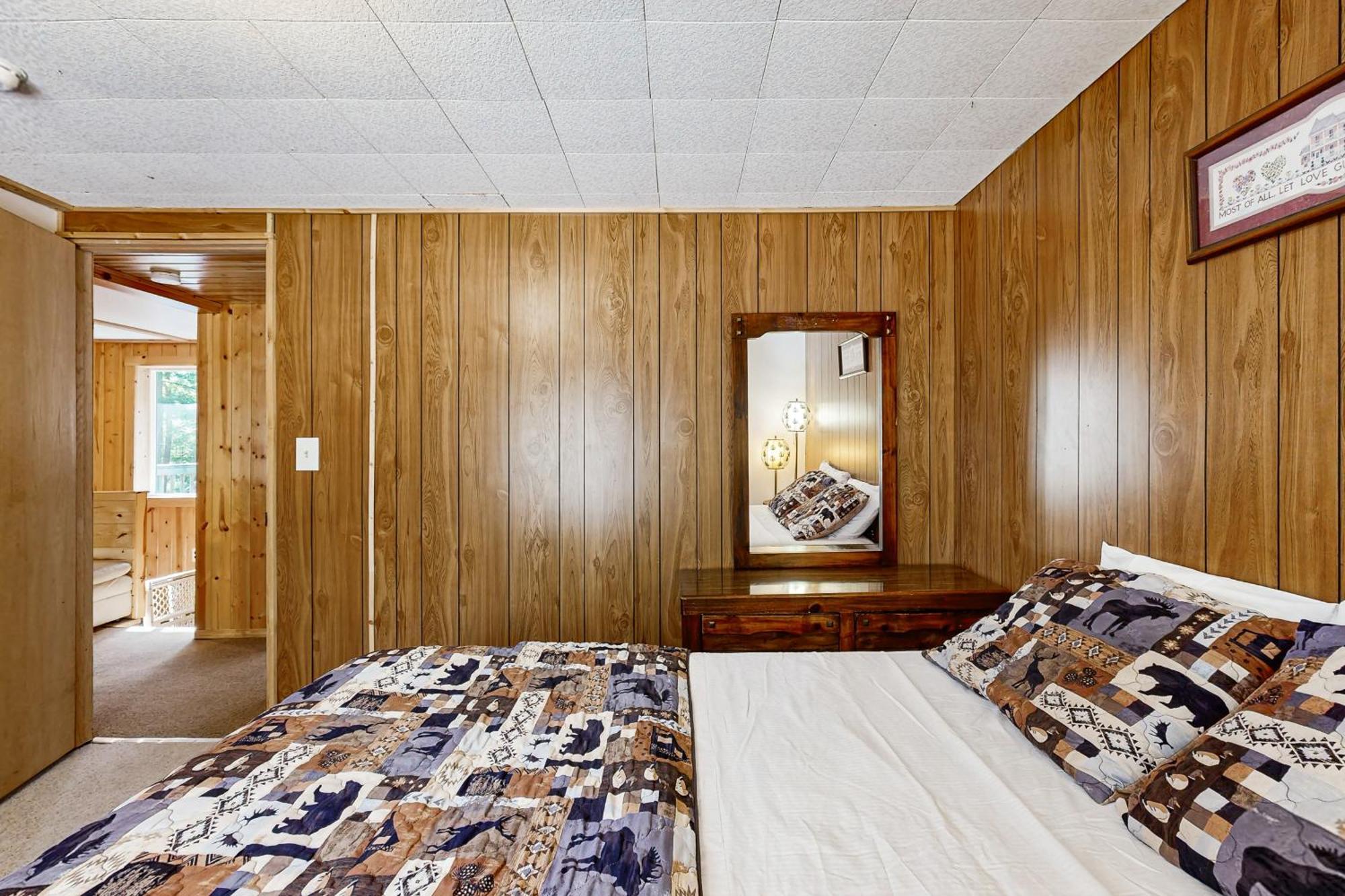Quaint Lake Escape Eagle River Exterior photo